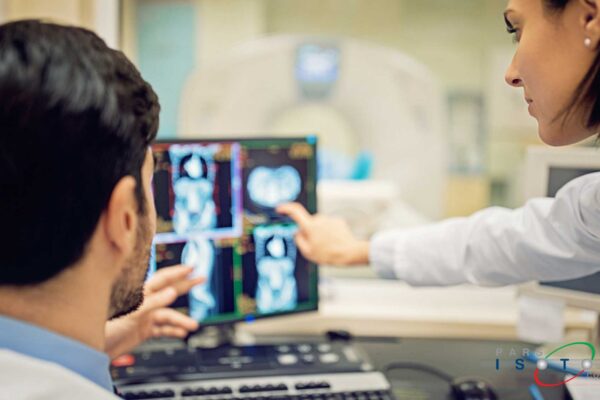 چالش آنکولوژیست‌ها و متخصصین پزشکی هسته‌ای: آیا گزارش‌های تصویربرداری PET/CT برای آنکولوژیست‌‌ها نامفهوم است؟